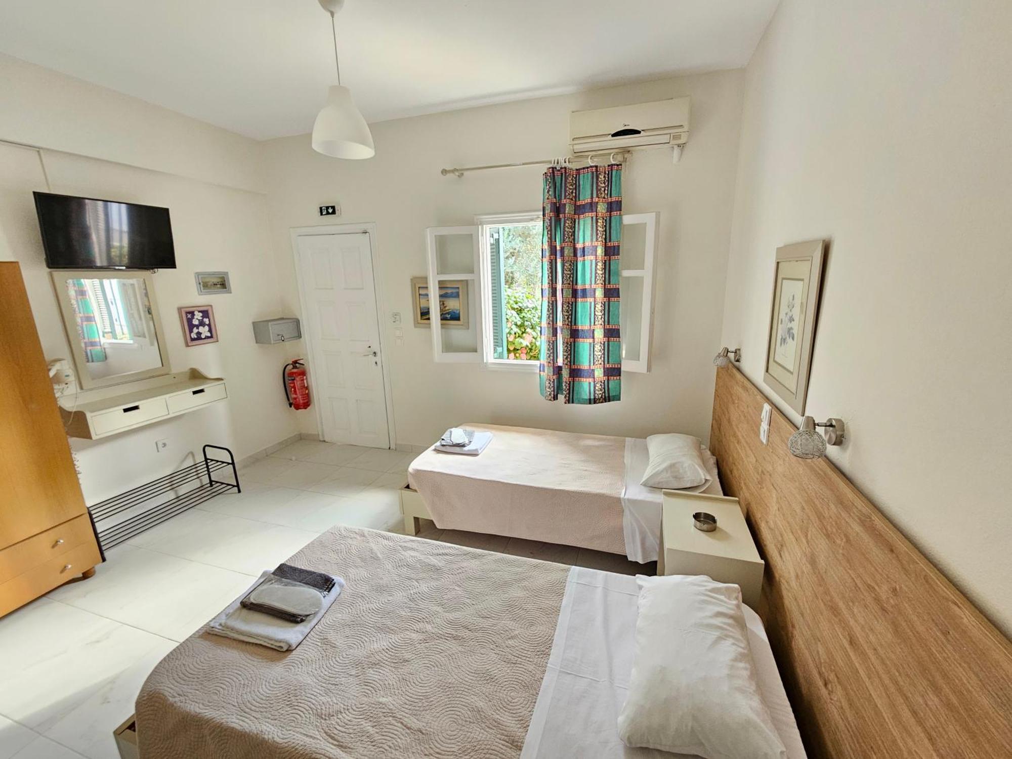 Apartment Lora Ipsos